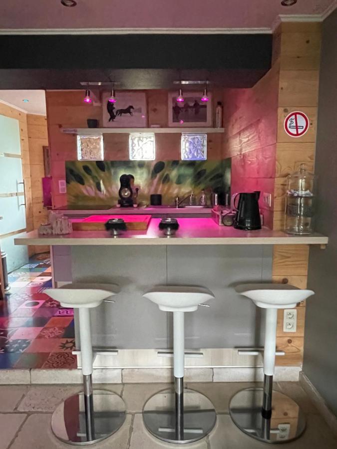 La Souriciere Villa Silenrieux Dış mekan fotoğraf
