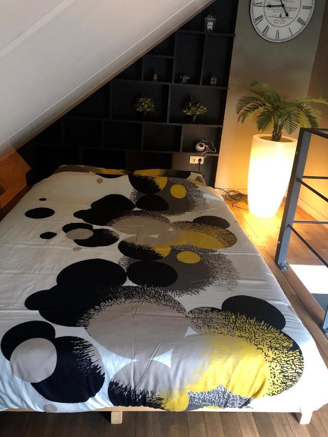 La Souriciere Villa Silenrieux Dış mekan fotoğraf